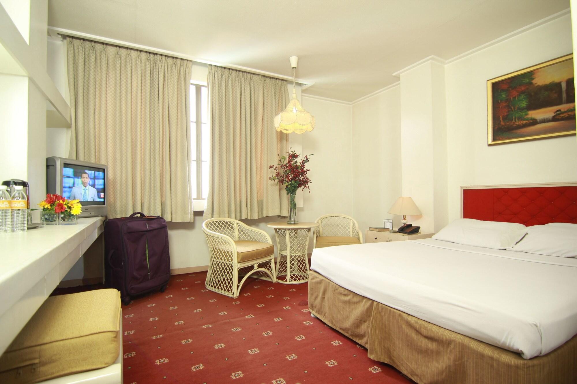 Hotel Supreme Baguio City Esterno foto