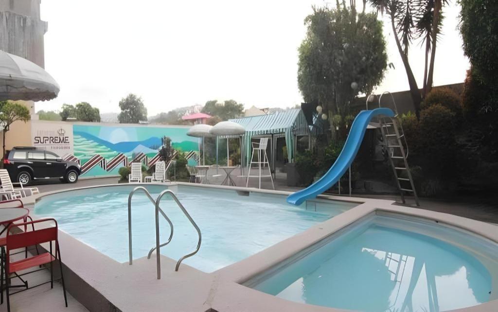 Hotel Supreme Baguio City Esterno foto