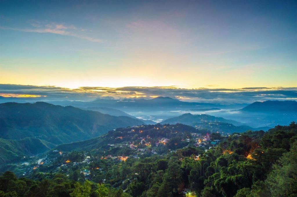 Hotel Supreme Baguio City Esterno foto