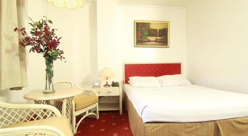 Hotel Supreme Baguio City Esterno foto