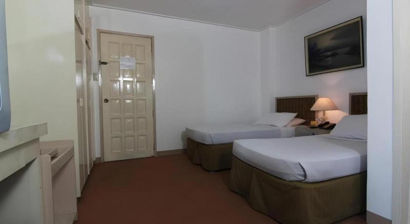 Hotel Supreme Baguio City Esterno foto