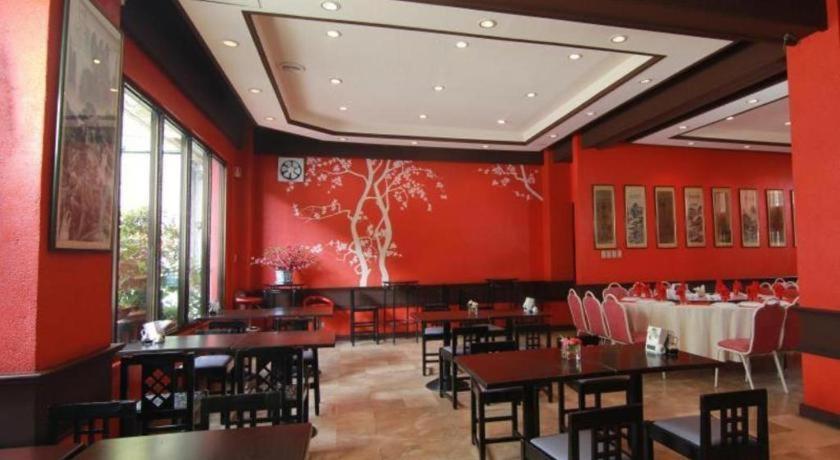 Hotel Supreme Baguio City Esterno foto